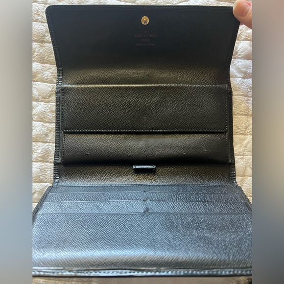 2004 Louis Vuitton Black Epi Leather Porte-Tresor International Wallet - Picture 4 of 8